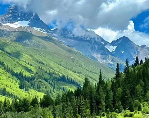 5-Day Sichuan Loop Tour: Mount Gongga, Tibetan Villages & Stargazing | WLTAgency